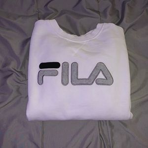 white fila crewneck w/ gray & navy blue sleeve stripes